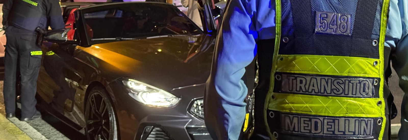 BMW de Mr. Stiven siendo inmovilizado en Medellín